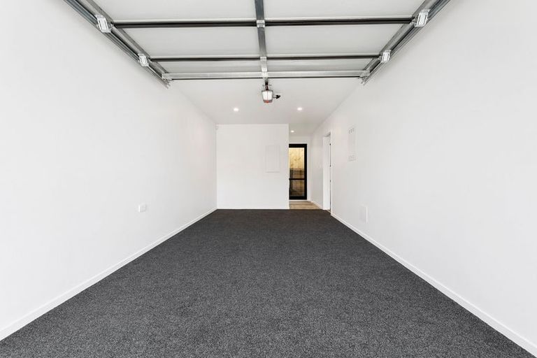 Photo of property in 30c Russell Road, Manurewa, Auckland, 2102