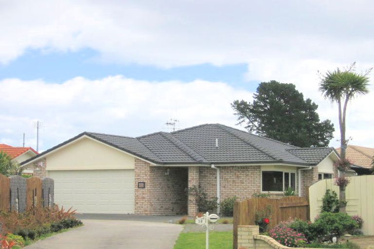 Photo of property in 16 Radisich Place, Mount Maunganui, 3116