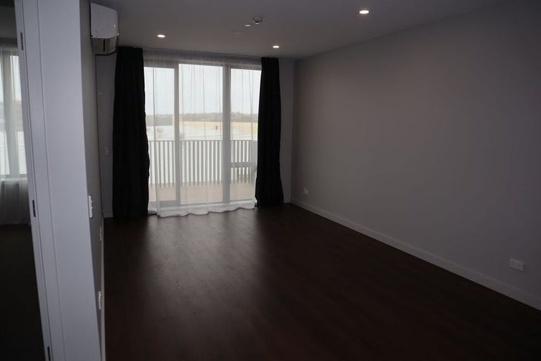 Photo of property in 404/2 Launch Road, Hobsonville, Auckland, 0616