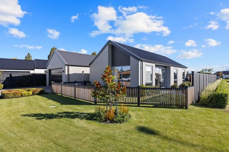 Photo of property in 2 Jardine Place, Marshland, Christchurch, 8051