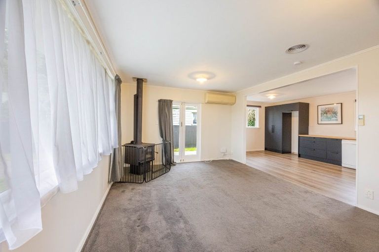 Photo of property in 16 Williams Street, Otane, 4202