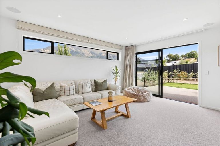 Photo of property in 2 Tomtit Crescent, Lake Hawea, Wanaka, 9382