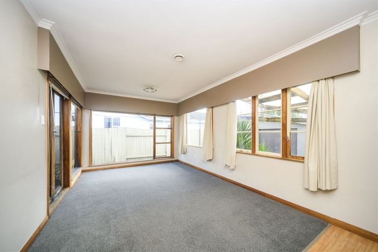 Photo of property in 37 Birmingham Street, Takaro, Palmerston North, 4412
