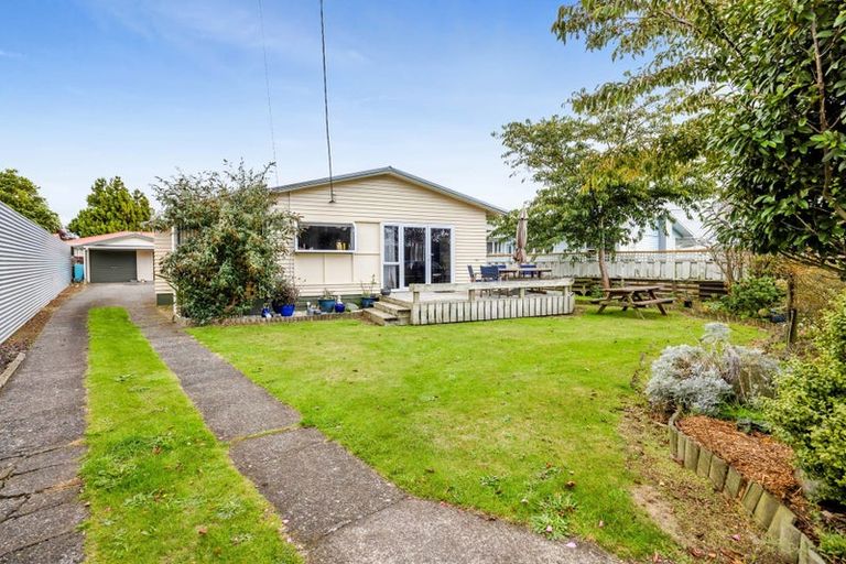 Photo of property in 55 Reid Avenue, Hawera, 4610