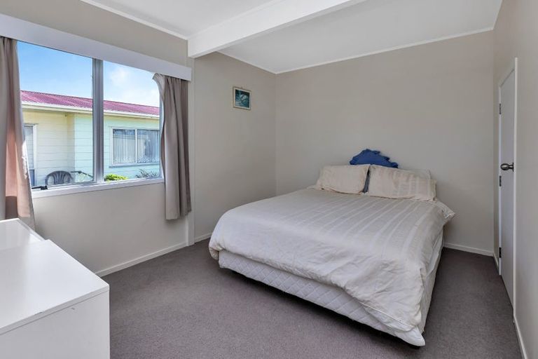 Photo of property in 15a Moki Place, Ruakaka, 0116