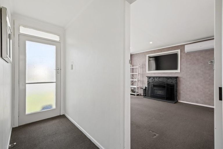 Photo of property in 8 Kahu Street, Utuhina, Rotorua, 3015