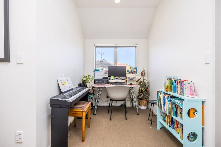 Photo of property in 51 Hart Road, Hauraki, Auckland, 0622