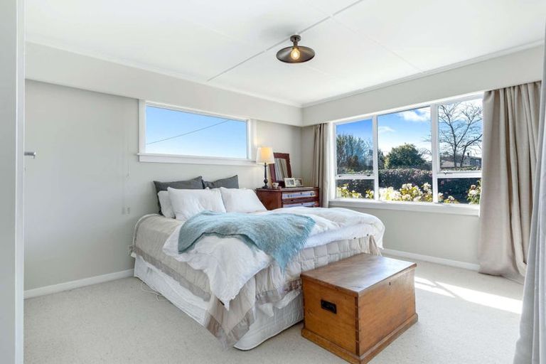 Photo of property in 8 Lemari Avenue, Stoke, Nelson, 7011