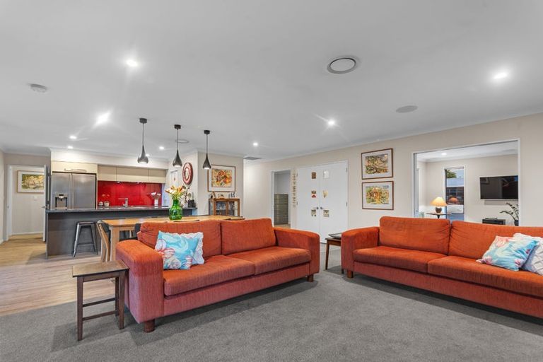 Photo of property in 217 Mairehau Road, Burwood, Christchurch, 8083