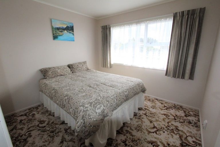Photo of property in 16 Oak Place, Tokoroa, 3420