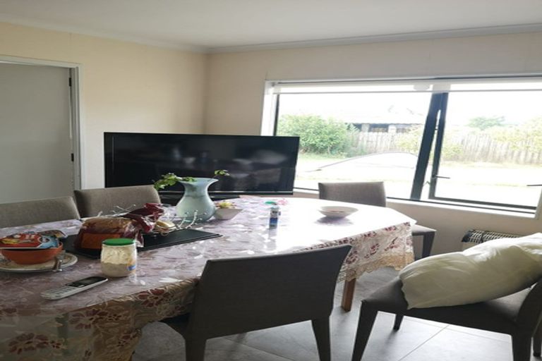 Photo of property in 22 Maghera Drive, East Tamaki Heights, Auckland, 2016