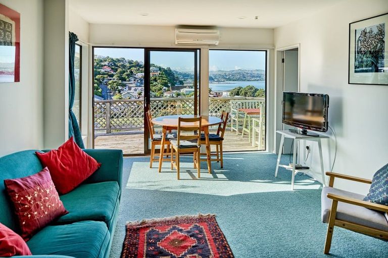 Photo of property in 2 Gordon Road, Plimmerton, Porirua, 5026