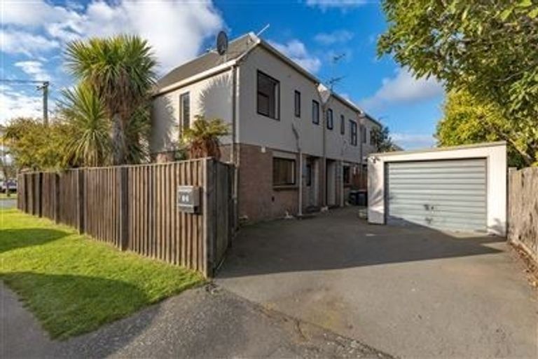 Photo of property in 1/2 Canon Street, St Albans, Christchurch, 8014