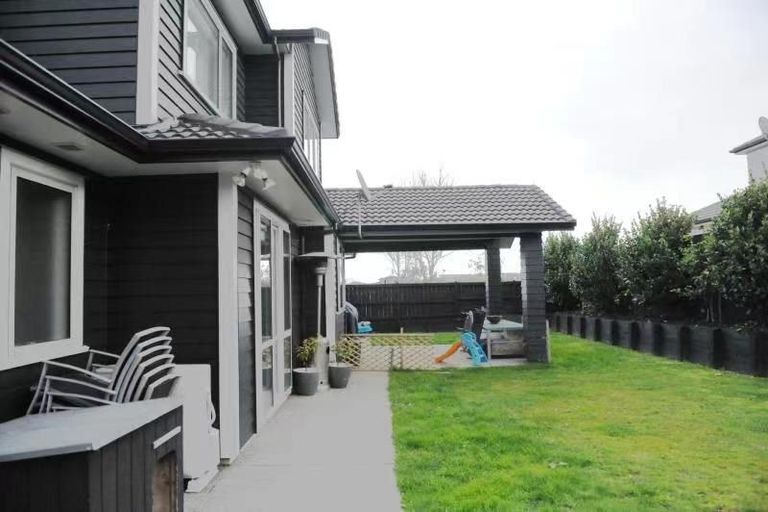 Photo of property in 11 Fountain Avenue, Karaka, Papakura, 2113