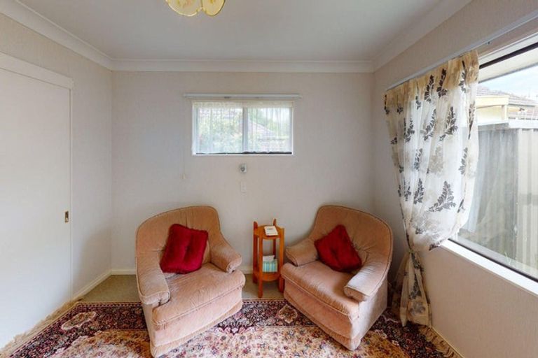 Photo of property in 88 Churchill Avenue, Hokowhitu, Palmerston North, 4410