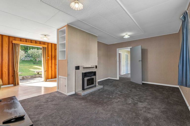 Photo of property in 71 Awanui Street, Merrilands, New Plymouth, 4312