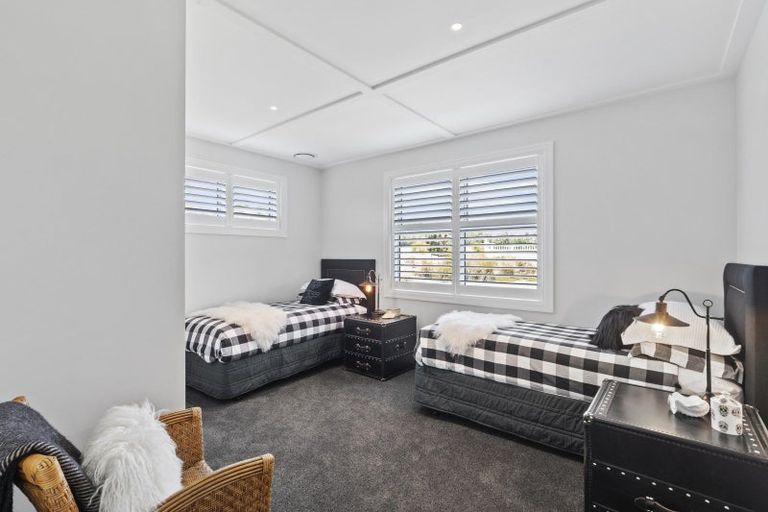 Photo of property in 90 Bushlake Way, Kingseat, Papakura, 2580