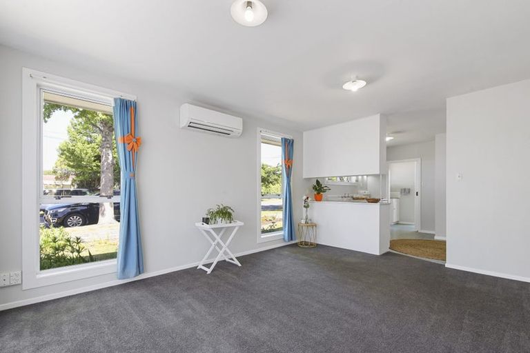 Photo of property in 1/17 Tyrone Street, Belfast, Christchurch, 8051