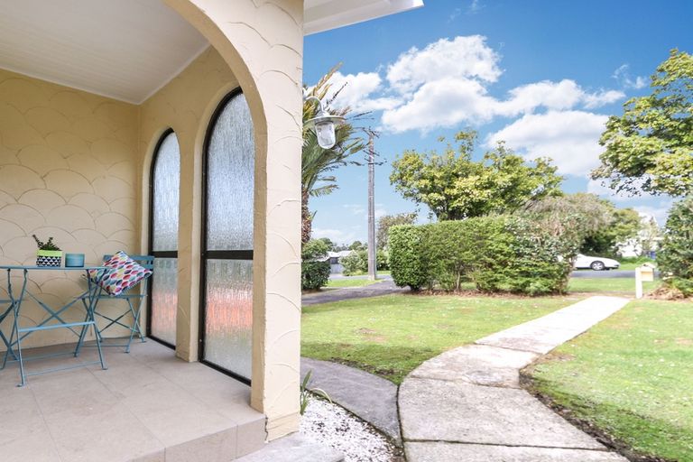 Photo of property in 13 Miro Street, New Lynn, Auckland, 0600