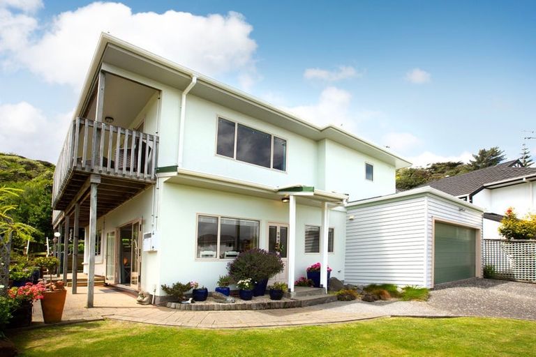 Photo of property in 109 Eskdale Road, Papakowhai, Porirua, 5024