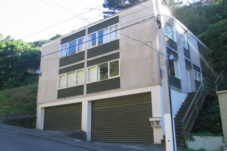 Photo of property in 4 Governor Road, Northland, Wellington, 6012