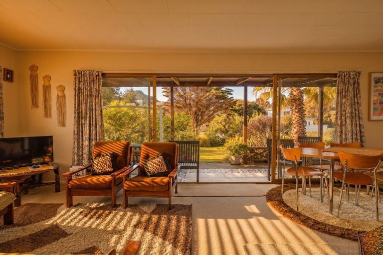 Photo of property in 4 Courtney Place, Pauanui, Hikuai, 3579