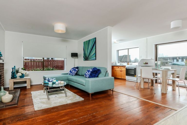 Photo of property in 13 Miro Street, New Lynn, Auckland, 0600