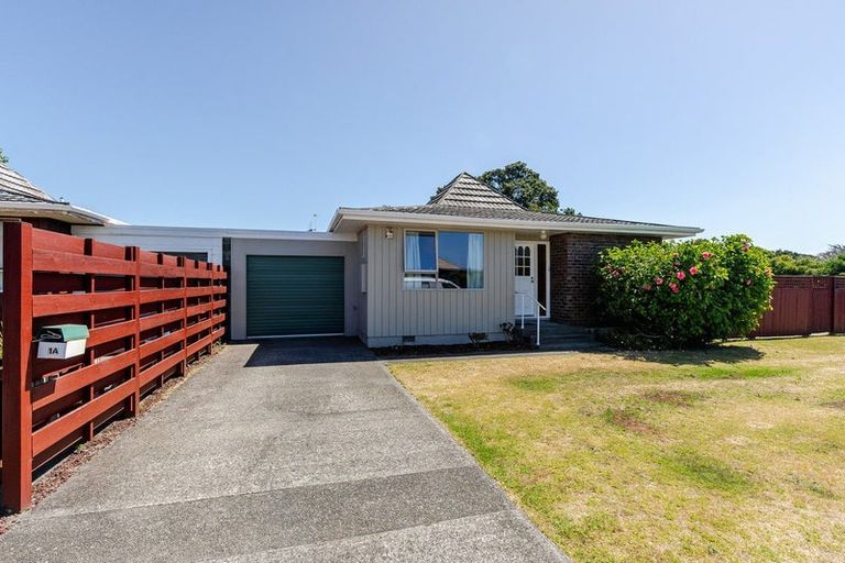 Photo of property in 49 Arawhata Road, Paraparaumu, 5032