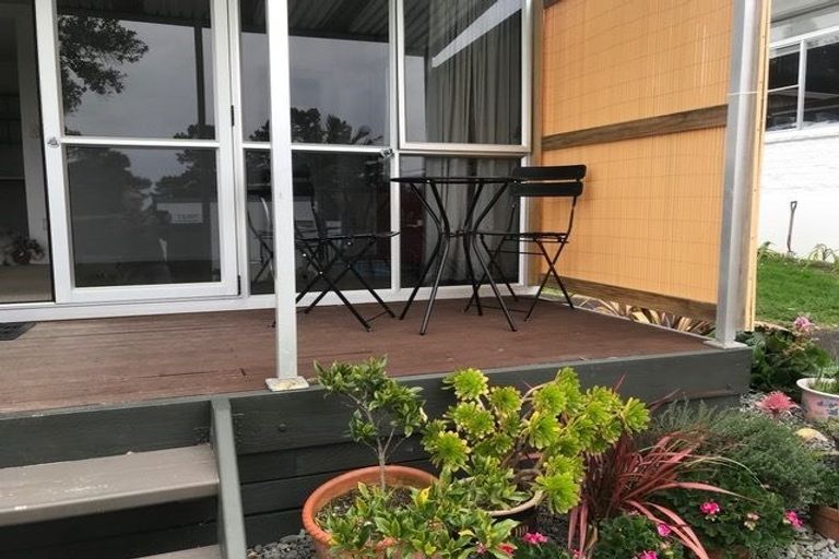 Photo of property in 171c Colwill Road, Massey, Auckland, 0614