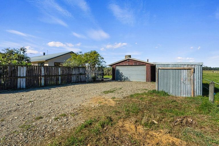 Photo of property in 221 Smiths Road, Leithfield, Amberley, 7481