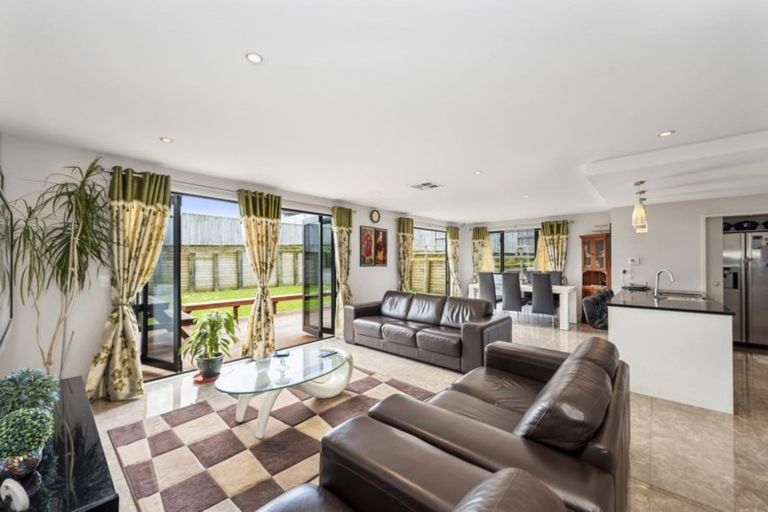 Photo of property in 35 Heathfield Avenue, Huntington, Hamilton, 3210