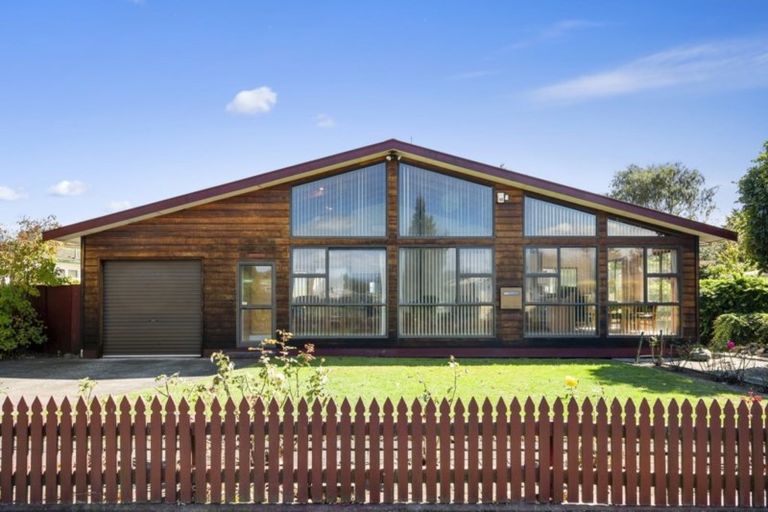 Photo of property in 16 Patikura Place, Turangi, 3334