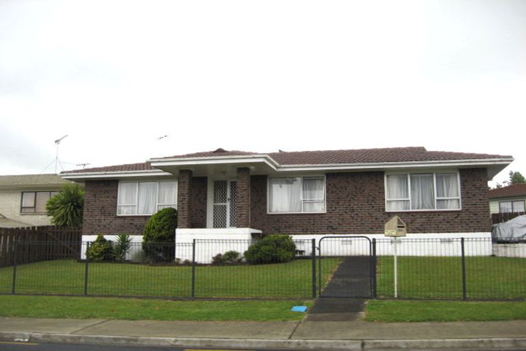 Photo of property in 22 Sunnypark Avenue, Rosehill, Papakura, 2113