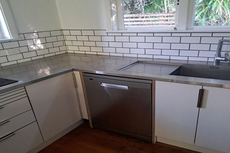 Photo of property in 51 Albemarle Road, Northland, Wellington, 6012