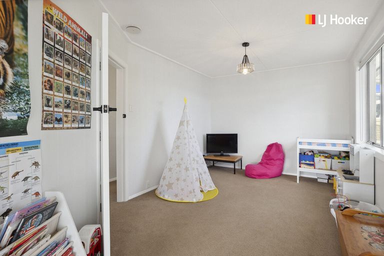 Photo of property in 43 Shandon Road, Vauxhall, Dunedin, 9013