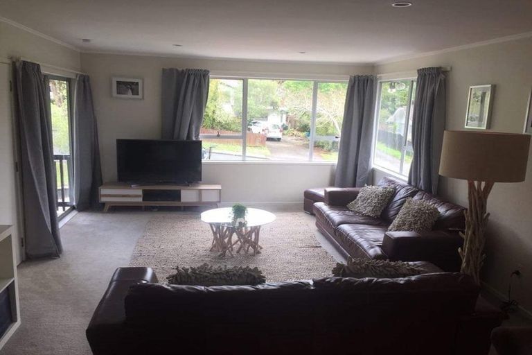 Photo of property in 16 Gerontius Glade, Torbay, Auckland, 0630