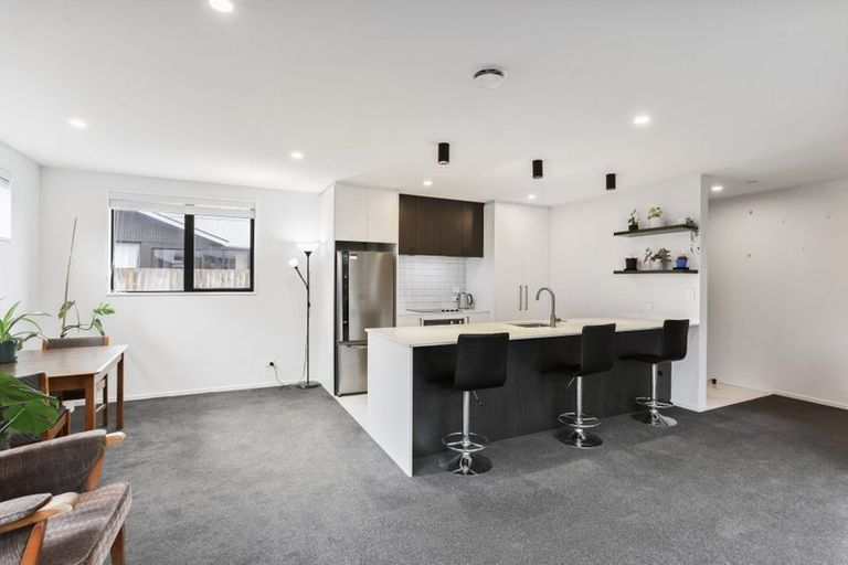 Photo of property in 1/47 Sturrocks Road, Redwood, Christchurch, 8051