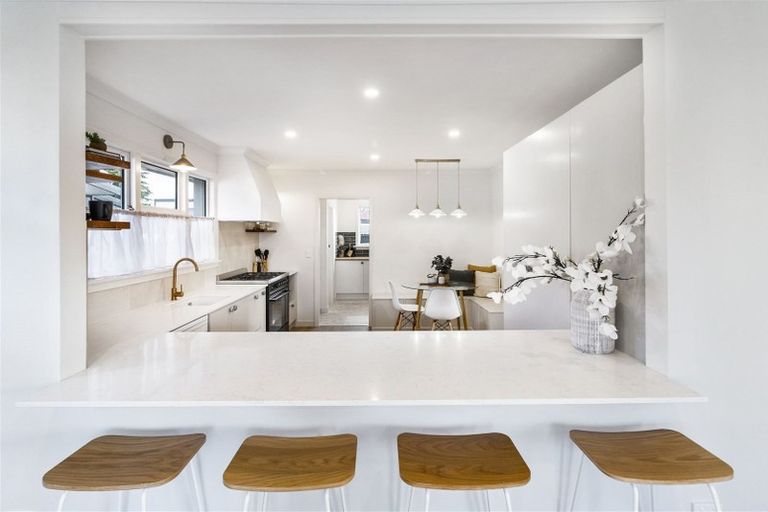 Photo of property in 98 Amyes Road, Hornby, Christchurch, 8042