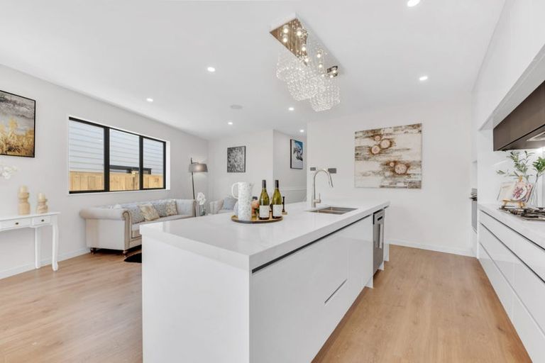 Photo of property in 43 Koromeke Street, Flat Bush, Auckland, 2019