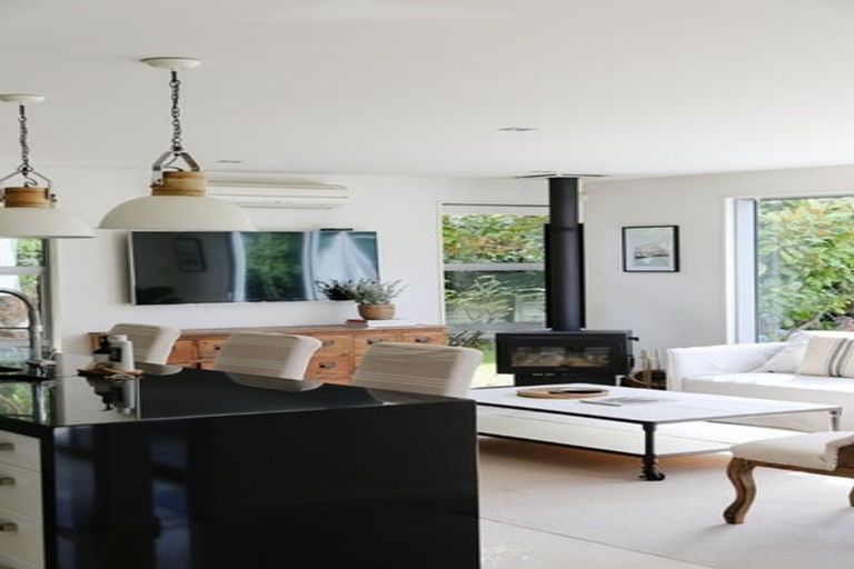 Photo of property in 6 Parkhill Avenue, Wanaka, 9305