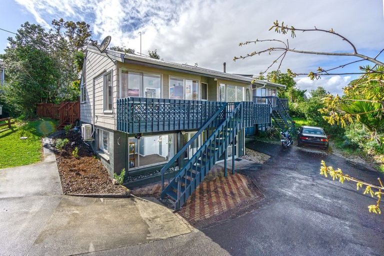 Photo of property in 1/57a Hogans Road, Glenfield, Auckland, 0629