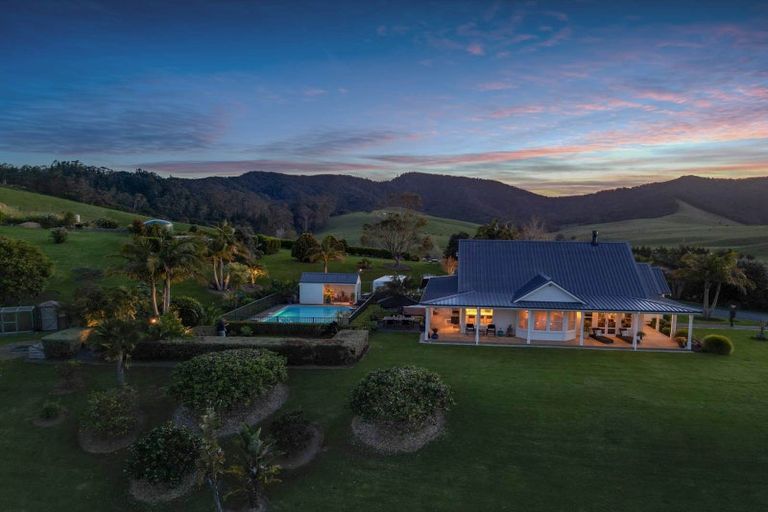 Photo of property in 41 Retreat Road, Haruru, 0204