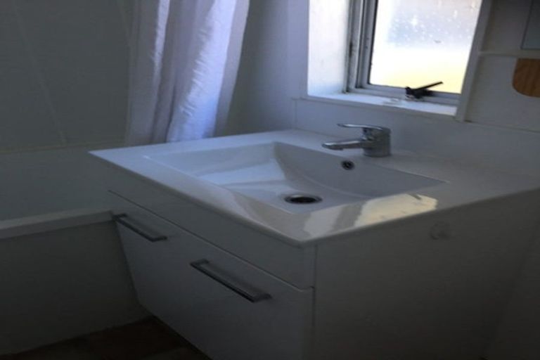Photo of property in 4/8 Lane Street, Woolston, Christchurch, 8023