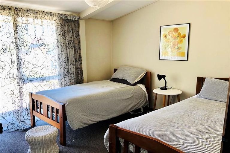 Photo of property in 21 Hunter Crescent, Wanaka, 9305