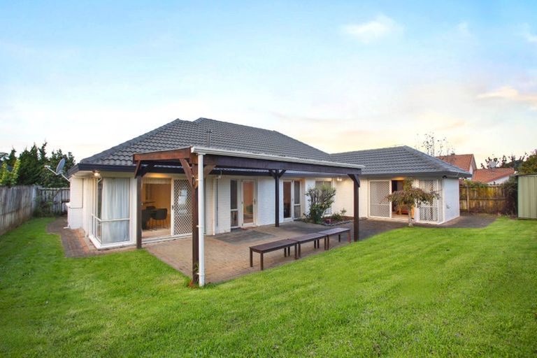 Photo of property in 8 Yarlside Place, Northpark, Auckland, 2013