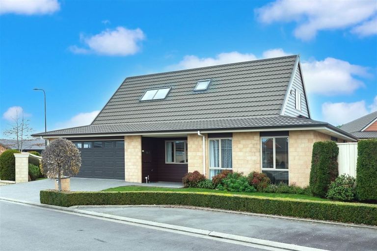 Photo of property in 3 Reeves Road, Rangiora, 7400