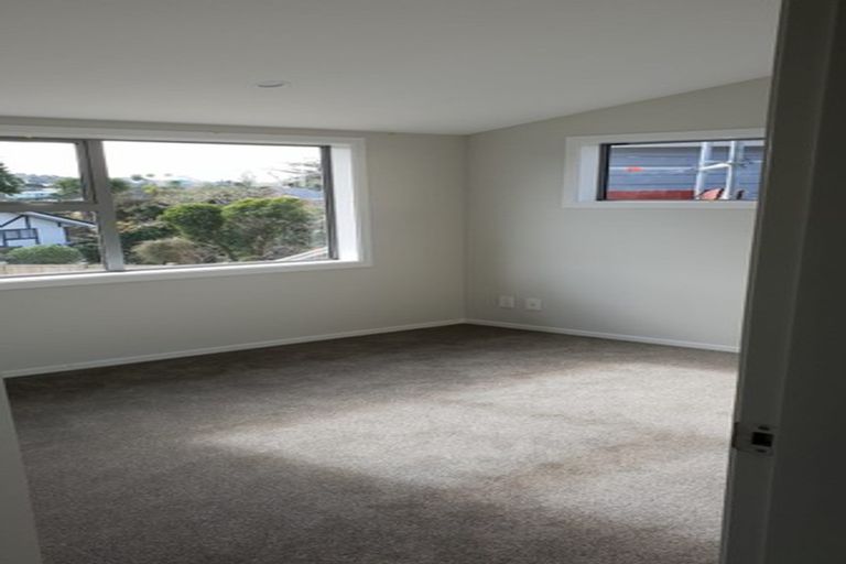 Photo of property in 20u6 Glanmire Road, Newlands, Wellington, 6037