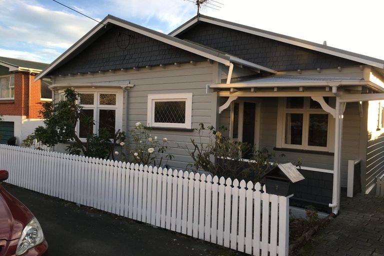 Photo of property in 6 Borthwick Street, Kenmure, Dunedin, 9011
