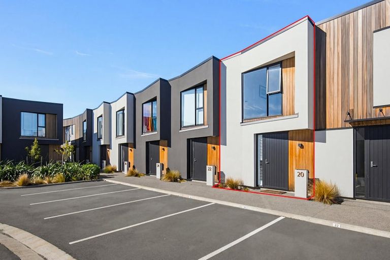 Photo of property in 20/10 Trieste Way, Paraparaumu, 5032