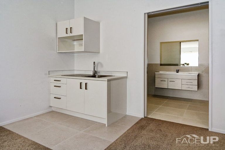 Photo of property in 2b Meteor Road, Hobsonville, Auckland, 0616